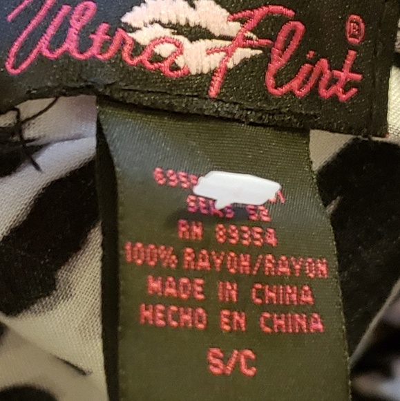 NEW Ultra Flirt Animal Print V Neck Dress S/C - Picture 3 of 3